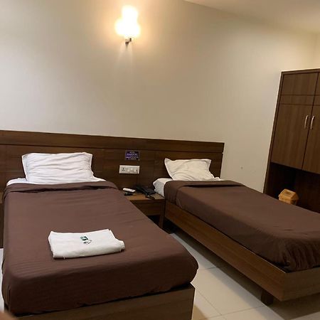 Hotel Sahyog Padra  المظهر الخارجي الصورة